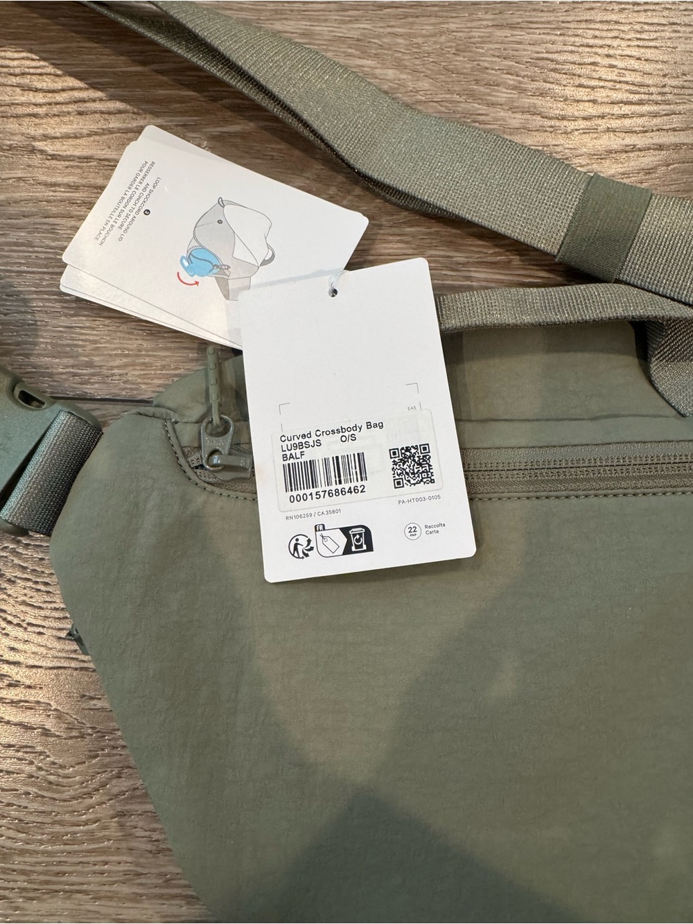 NWT Lululemon Curved Crossbody, color Bay Leaf, 3L capacity - Picture 7 of 7